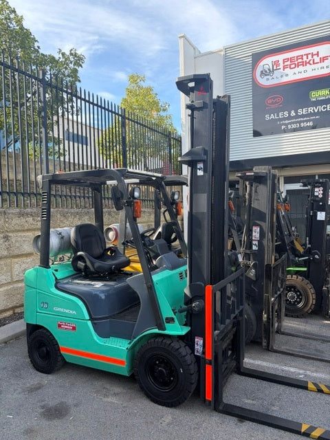 Mitsubishi 1.8T – LPG Forklift